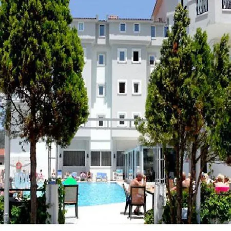 Blue Park Hotel 3*