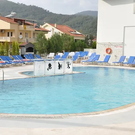 Blue Park 3*