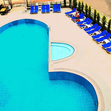 Blue Park 3*