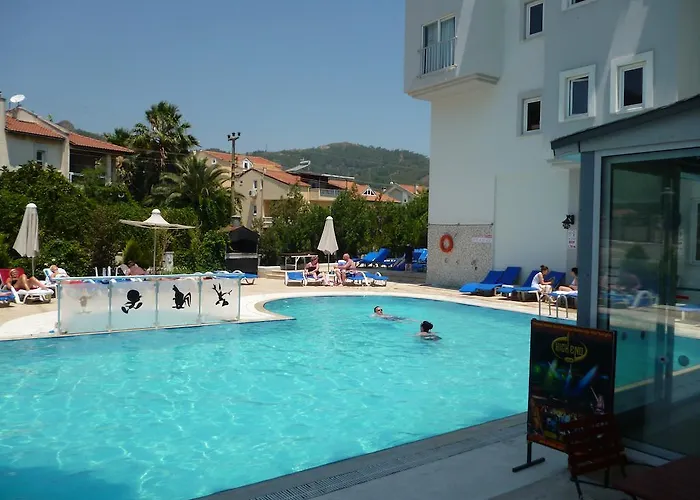 ホテル Blue Park Armutalanı